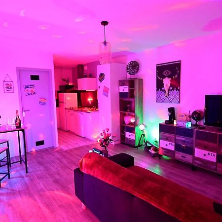 Luxe Sauna Privatif Et Grand Bain Jacuzzi A Deux A Biscarosse Plage Pour Nuit Romantique Avec Decoration Led Et Bougies ビスカロッス エクステリア 写真