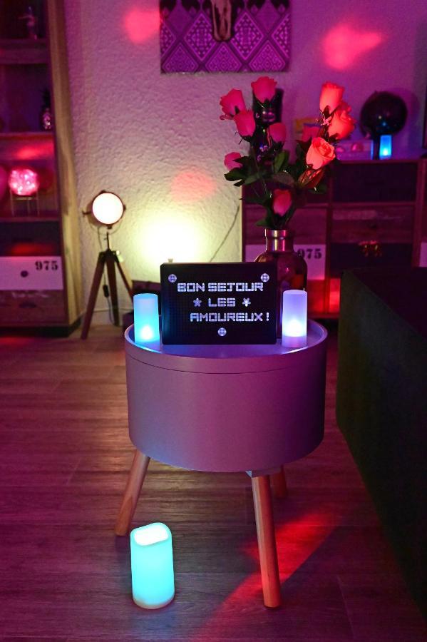 Luxe Sauna Privatif Et Grand Bain Jacuzzi A Deux A Biscarosse Plage Pour Nuit Romantique Avec Decoration Led Et Bougies ビスカロッス エクステリア 写真